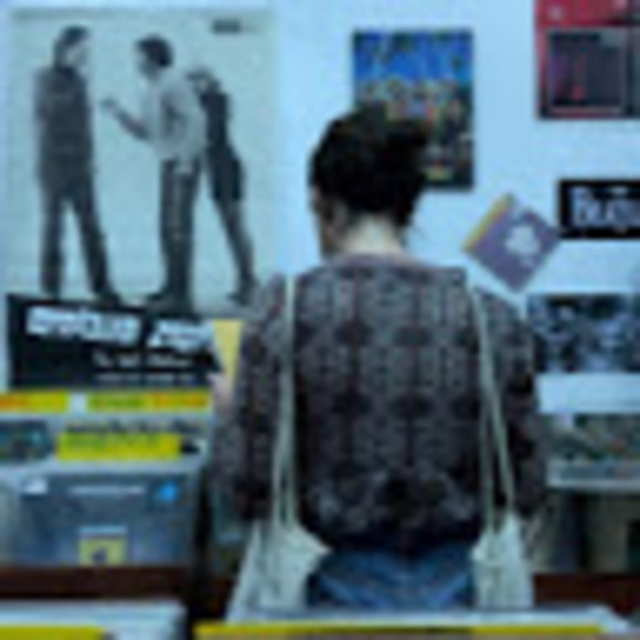 Meet your Posher, Macy - Picture 1 of 1